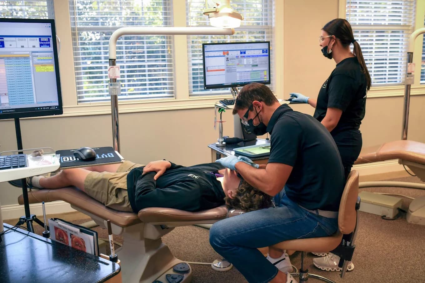 Haverkos orthodontist treating a patient in the practice