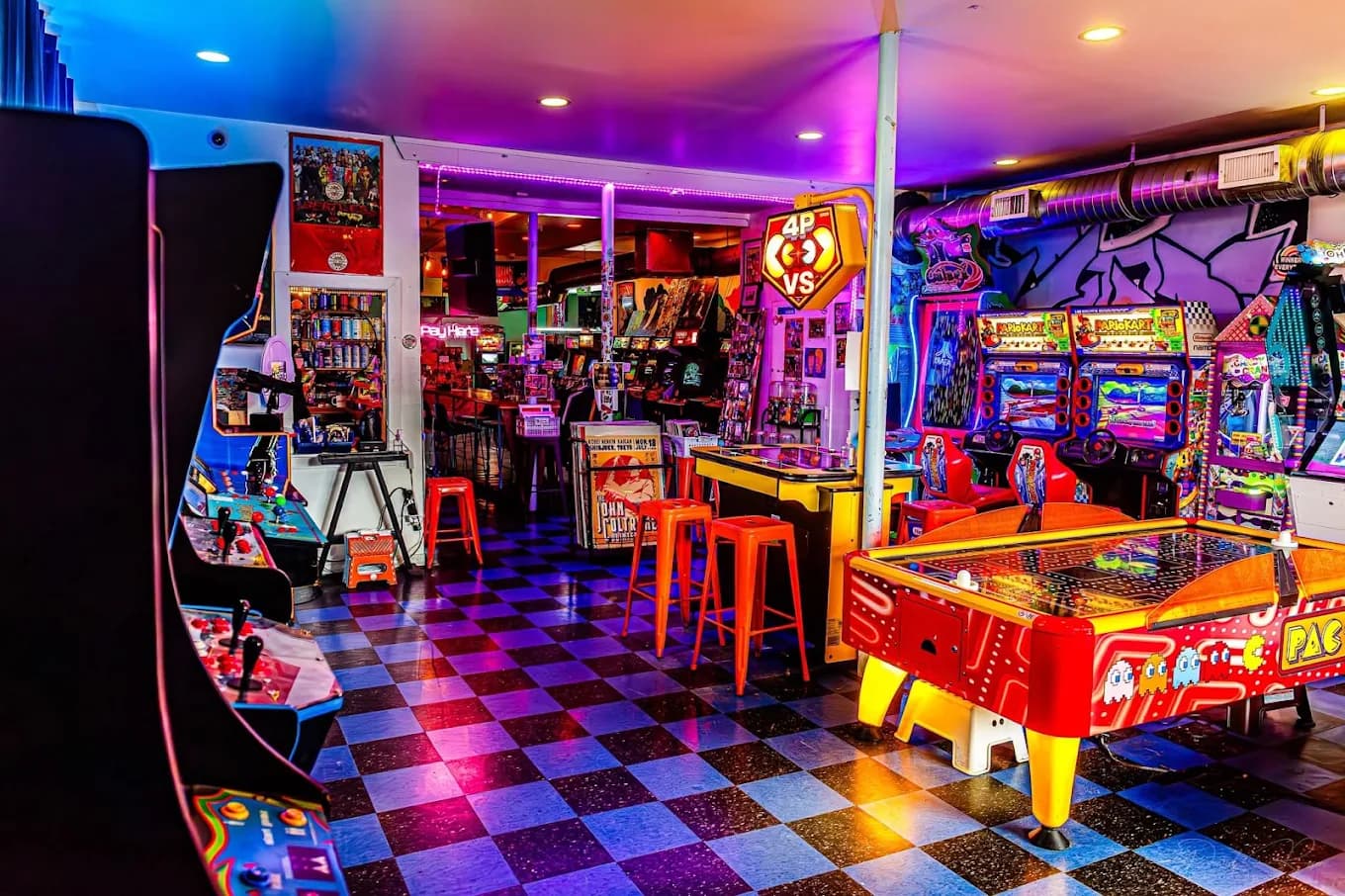 Arcade games inside Waterland Arcade