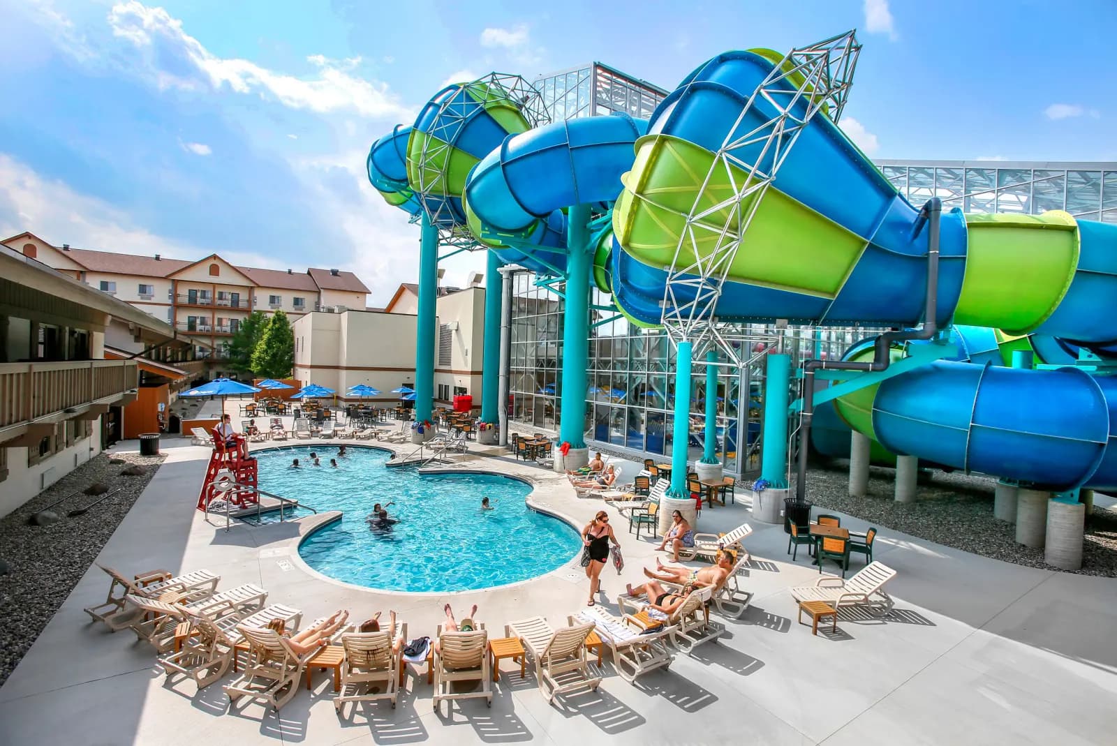 Outdoor pool and colorful water slides at Zehnder’s Splash Village in Frankenmuth